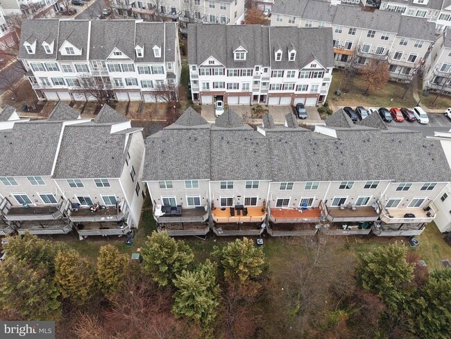 Building Photo - 13947 Hollow Wind Way