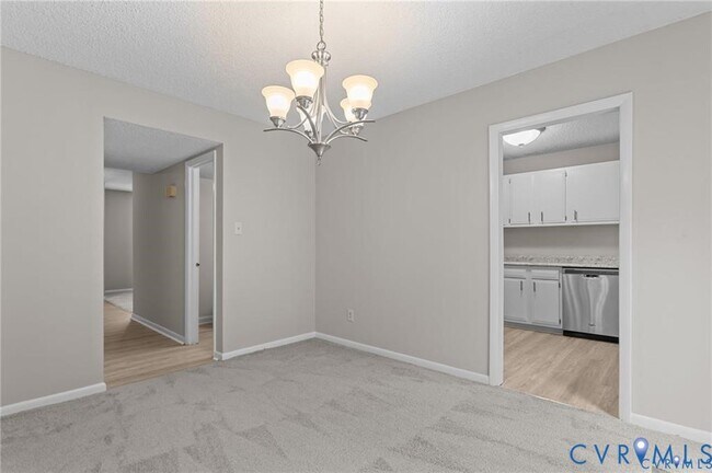 Building Photo - 2613 Chancer Dr