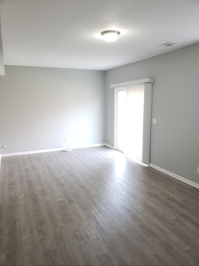 Building Photo - 8327 N Nodaway Ave