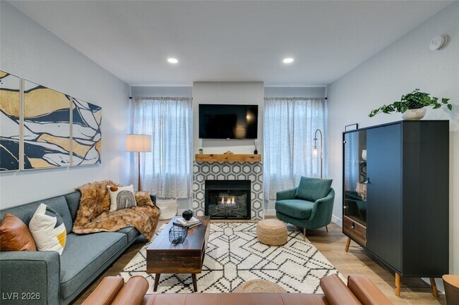 Building Photo - 75 N Valle Verde Dr