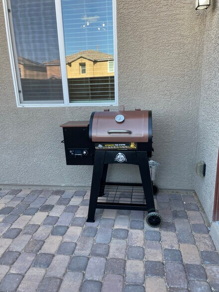 Building Photo - 7250 Sterling Rock Ave