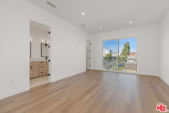 Building Photo - 3841 Wade St