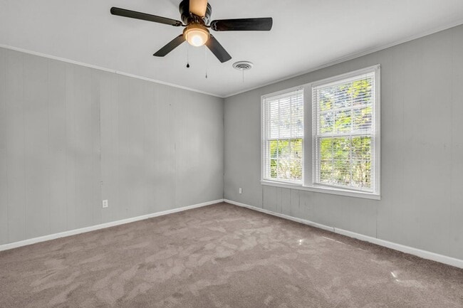 Building Photo - Renovated 3 Bedroom 2 Bath Home for Rent!