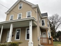 Building Photo - 436-438-438 Schiller Ave