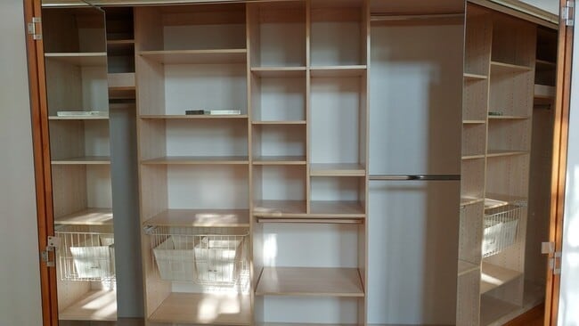 Building Photo - 53 Pettee St