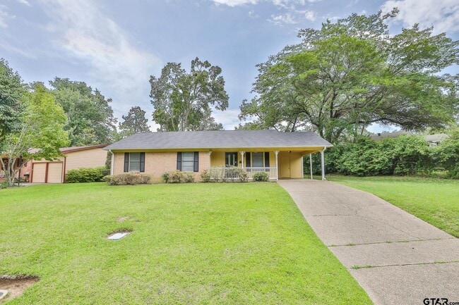 Primary Photo - 1707 Sampson Dr