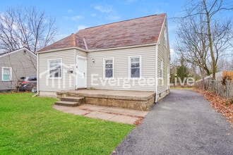 Building Photo - 2181 Middlehurst Dr