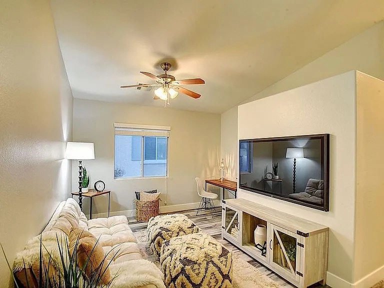 Building Photo - 6661 Lookout Lodge Ln