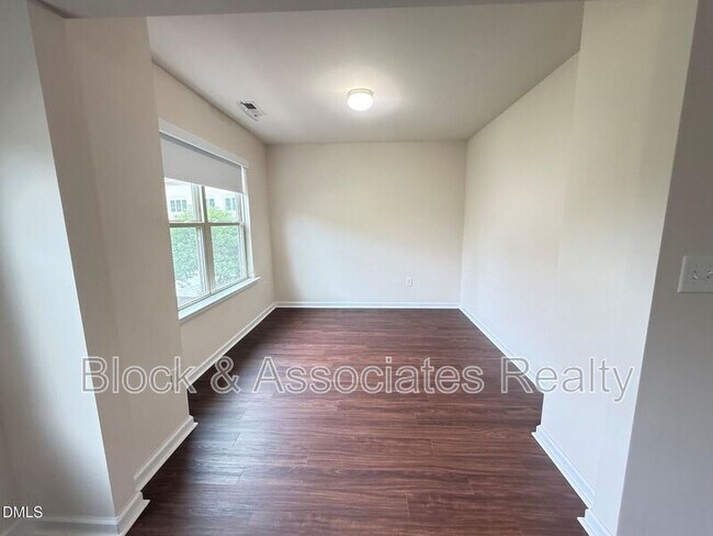 Building Photo - 1017 Magnolia Blossom Ln