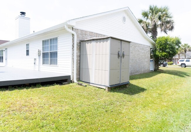 Building Photo - Three Bedroom Home Available NOW near 331 Bridge! With Solar!! Basic internet included as well!
