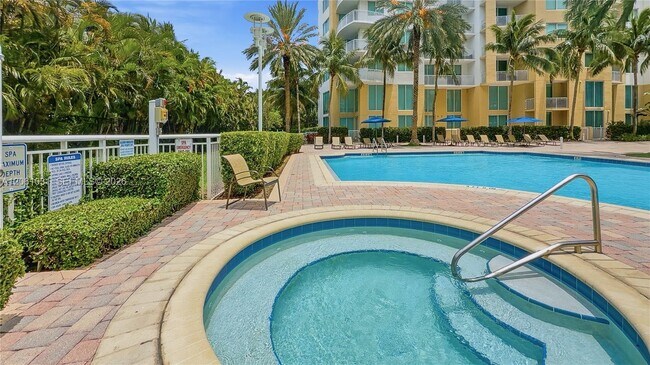 Building Photo - 1755 E Hallandale Beach Blvd