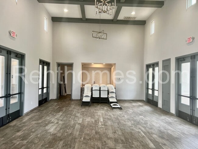 Building Photo - 2119 Palo Alto Dr