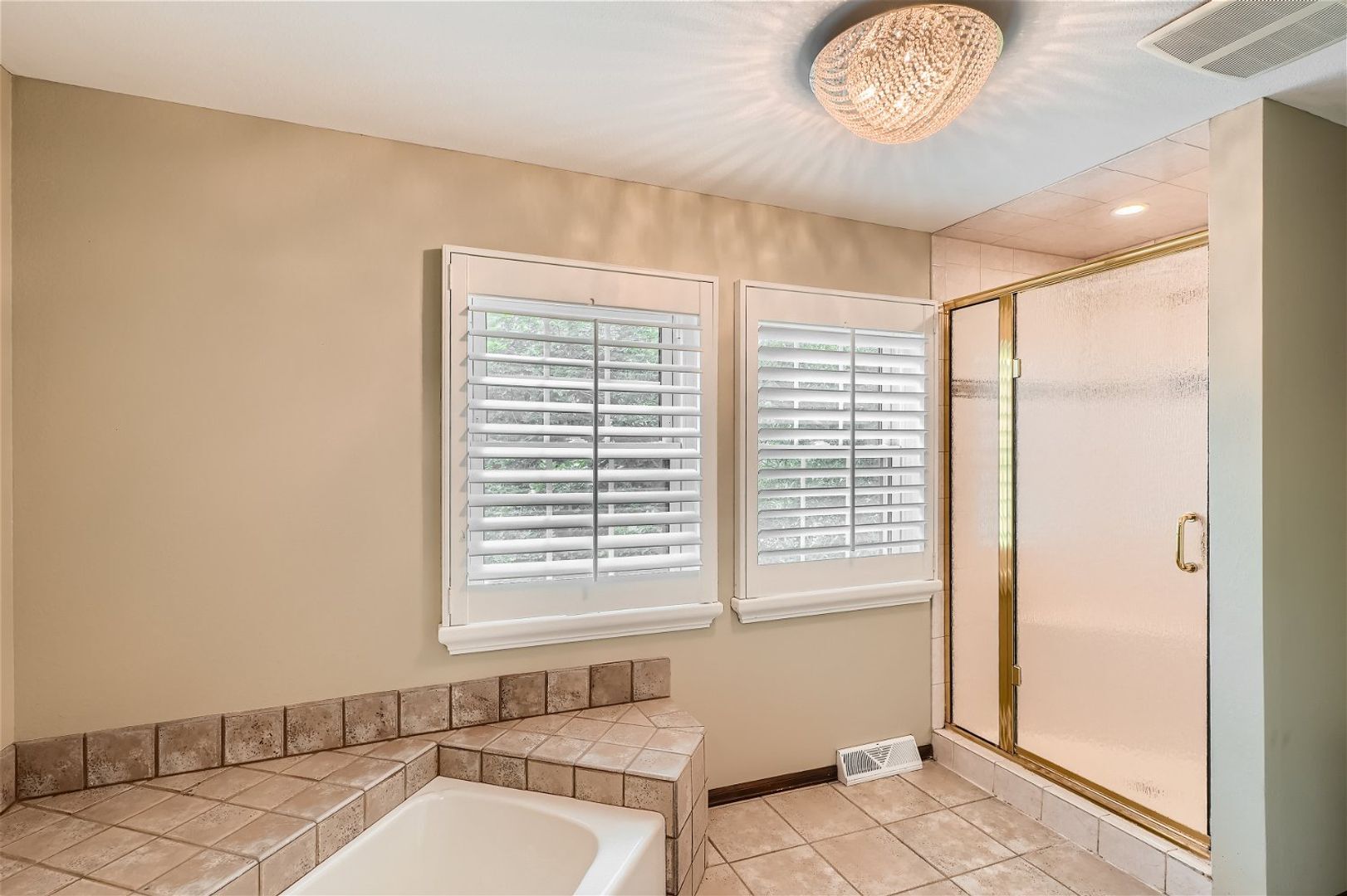 Building Photo - 8086 S Vance Ct