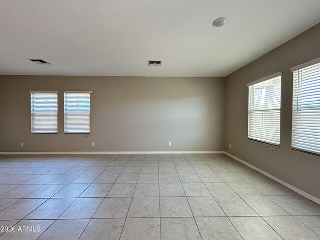 Building Photo - 6551 W Magdalena Ln