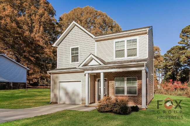 Building Photo - 467 Elm St