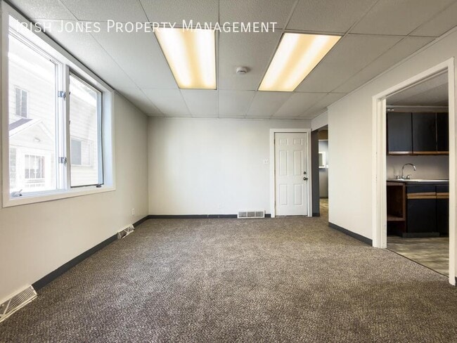 Building Photo - 1213 Walden Ave