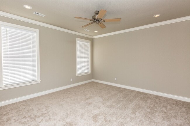 Building Photo - 1511 Abbey Ln
