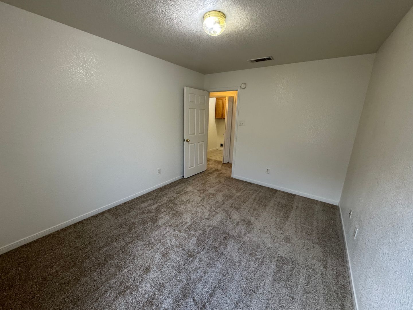 Building Photo - 311 Cedar Ridge Dr