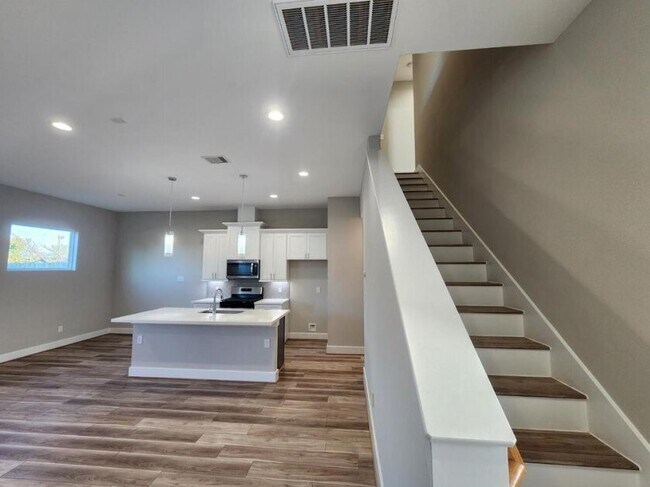 Building Photo - 3206 Bostic St