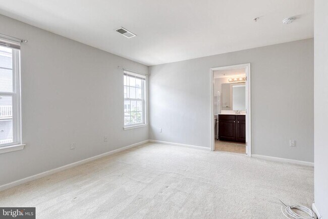 Building Photo - 9301 Paragon Way