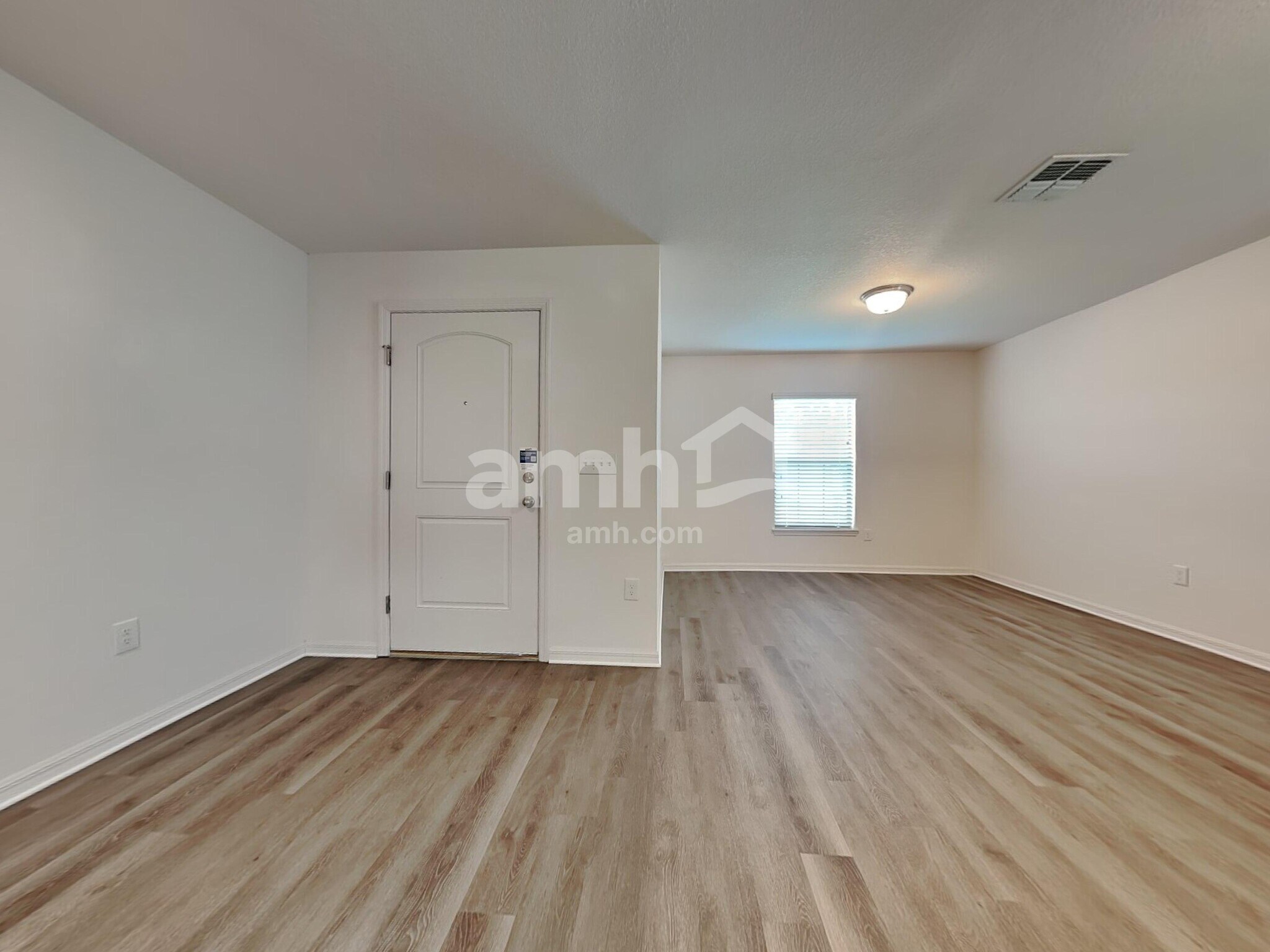 Building Photo - 919 Wynnmere Walk Ave