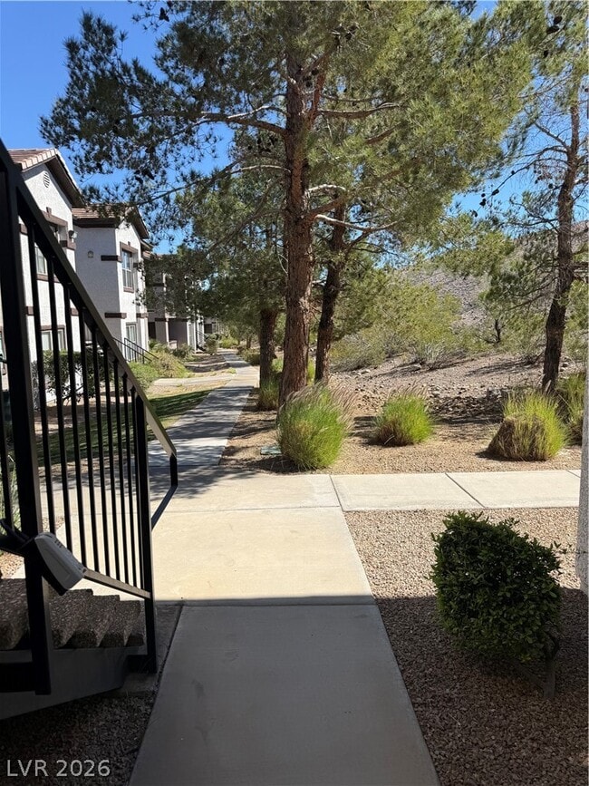 Building Photo - 45 Maleena Mesa St