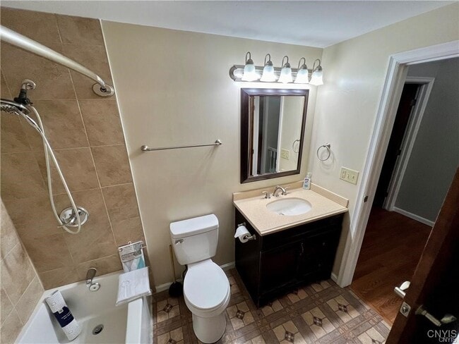 Building Photo - 4431 Heritage Dr