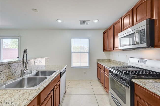 Building Photo - 9252 Valley Ranch Ave