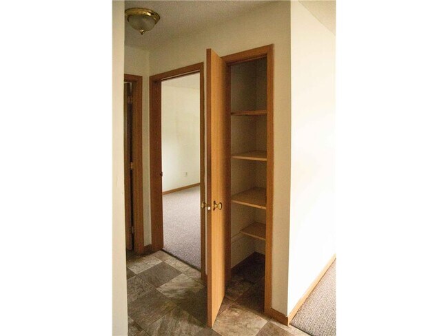 Building Photo - 311 5th St S