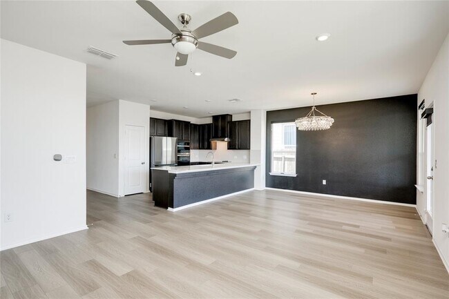 Building Photo - 8203 Tranquil Glade Trl