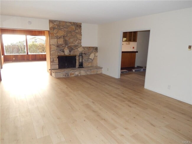 Building Photo - 2795 Temple Hills Dr