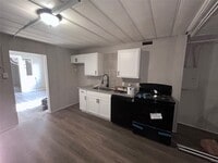 Building Photo - 931 9th Ave