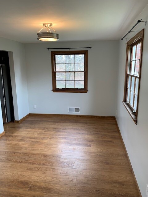 Building Photo - 410 Anawanda Ave