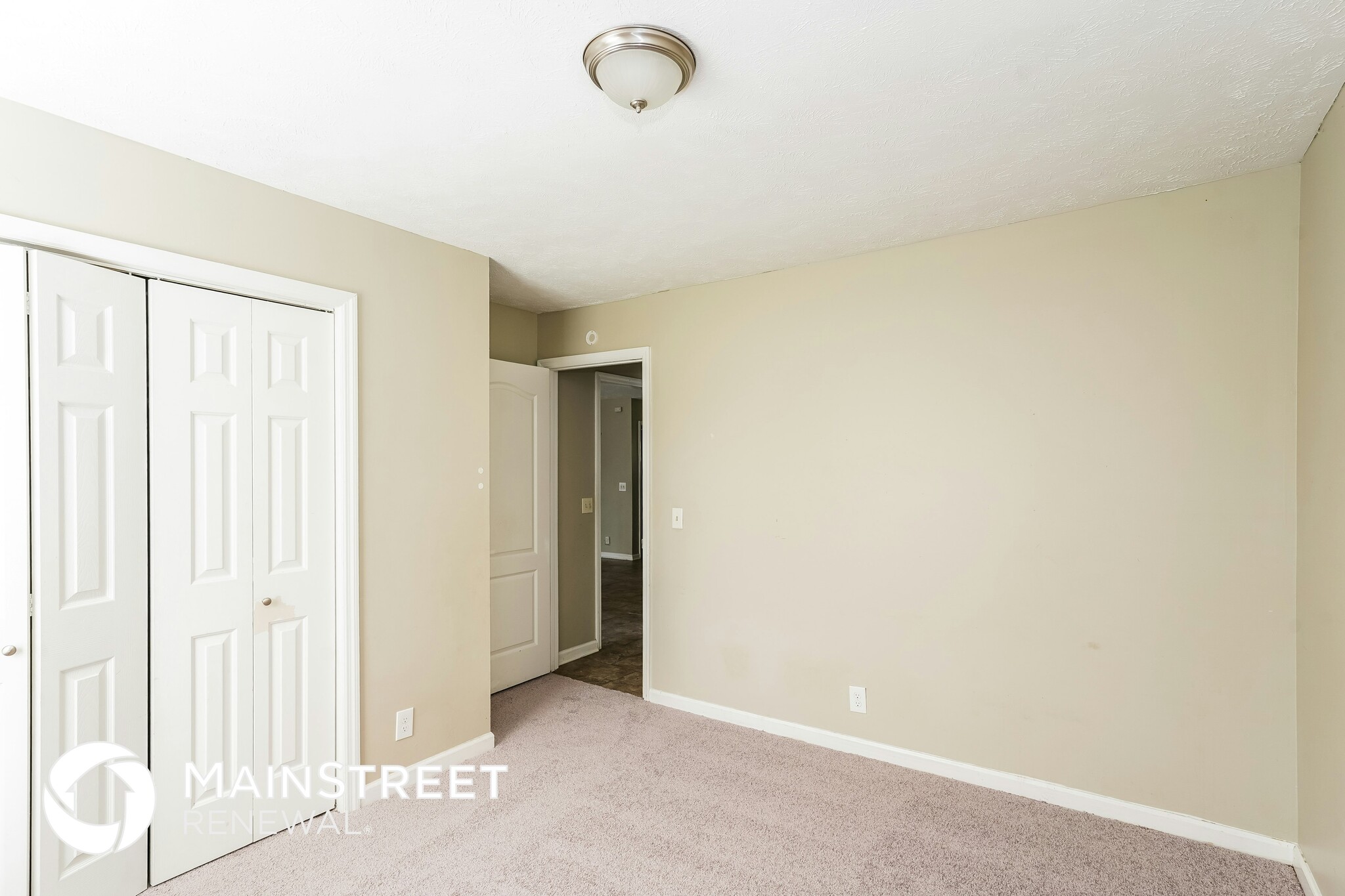 Building Photo - 1921 Treeview Dr