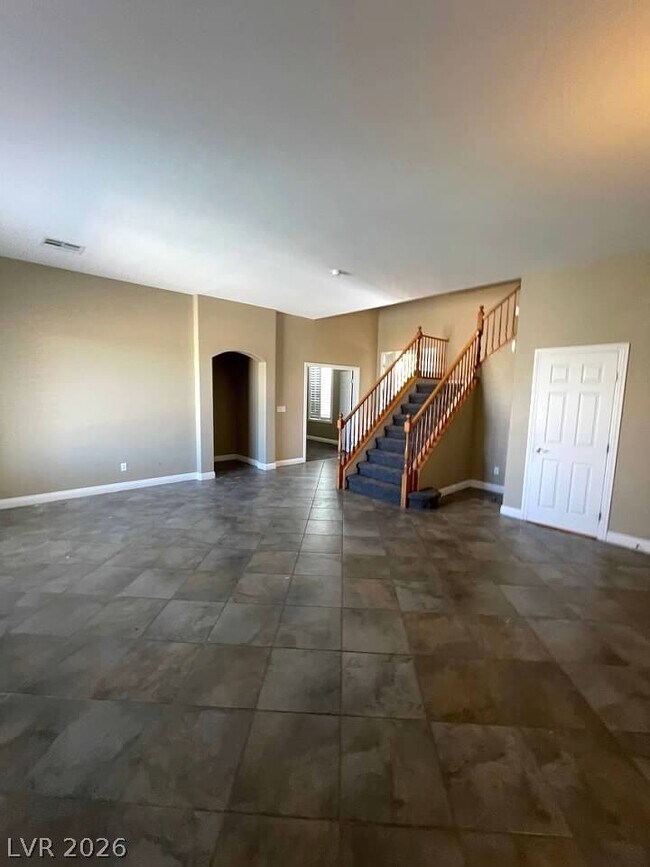 Building Photo - 9622 Staff Ln