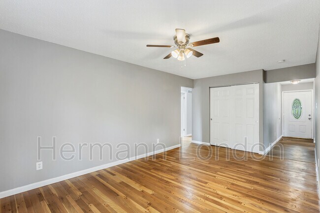 Building Photo - 11866 Colby Chase Rd
