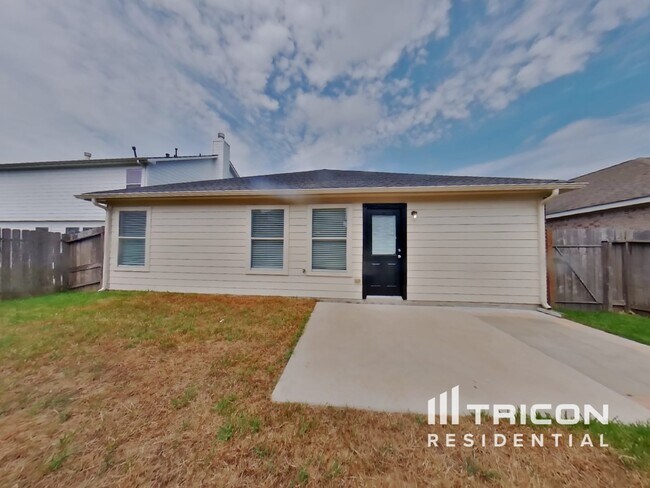 Building Photo - 4538 Newhope Terrace Ln