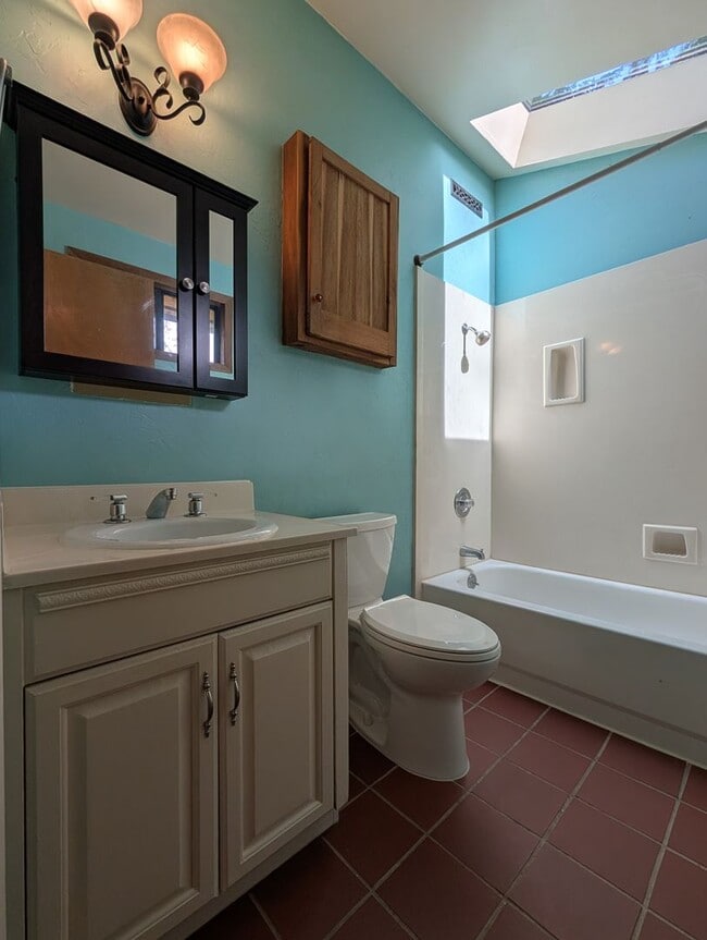 Building Photo - Ranch Style 3-Bedroom, 2-Bath Home In South Eugene!