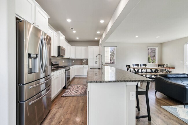 Building Photo - MOVE IN READY NOW! Meridian Campus home available! Beautiful 4 bedrooms 2.5 baths. Easy JBLM comm...