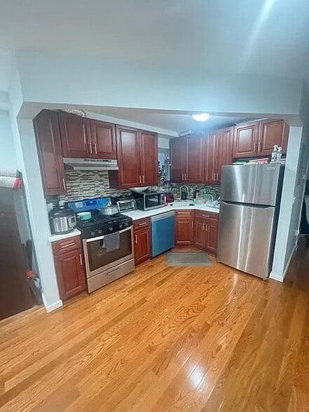 Building Photo - 4135 De Reimer Ave