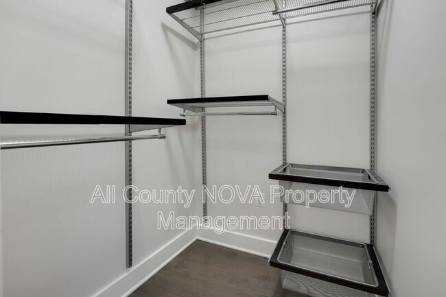 Building Photo - 3821 14th St NW