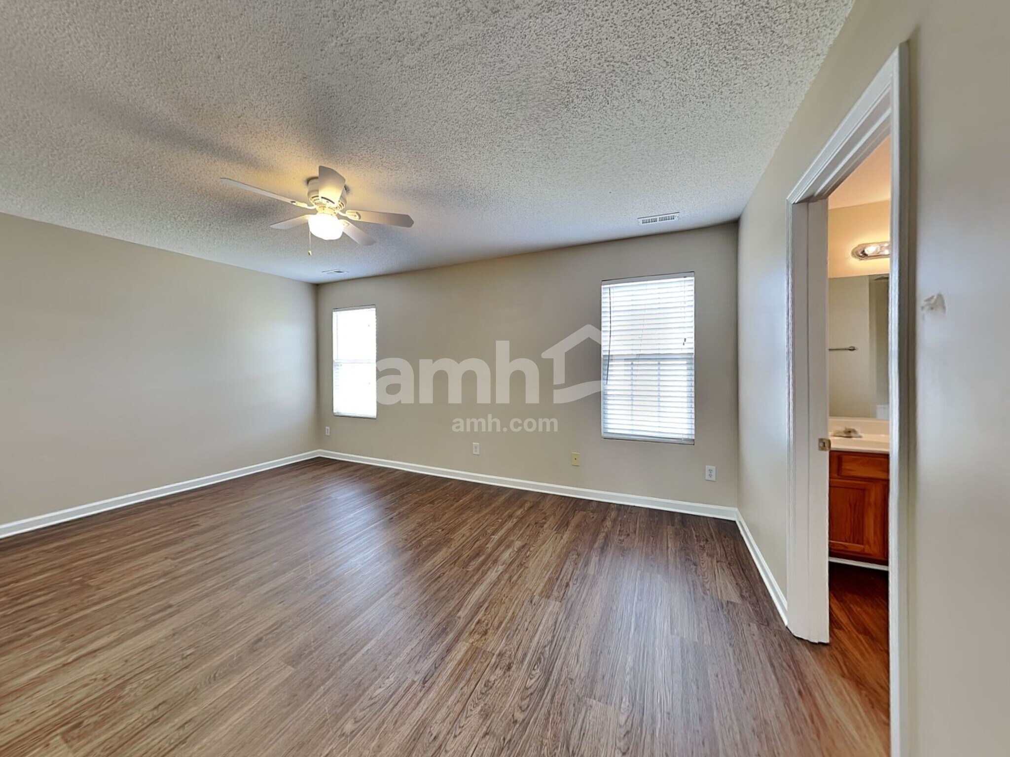 Building Photo - 4406 Snowcrest Ln