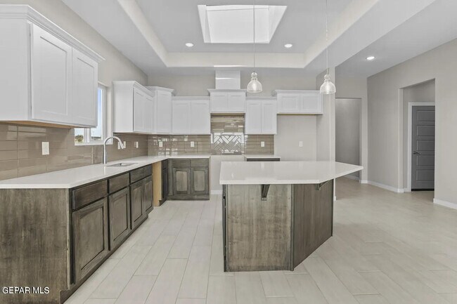 Building Photo - 1408 Harlan Pt