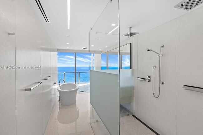 Building Photo - 350 Ocean Dr