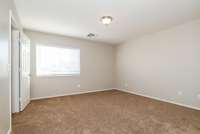 Building Photo - 22553 W Desert Bloom St