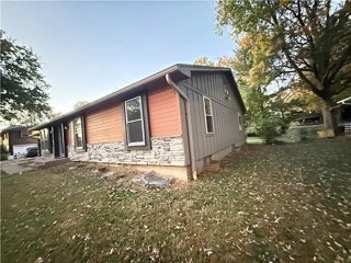 Building Photo - 8220 Freeman Ave