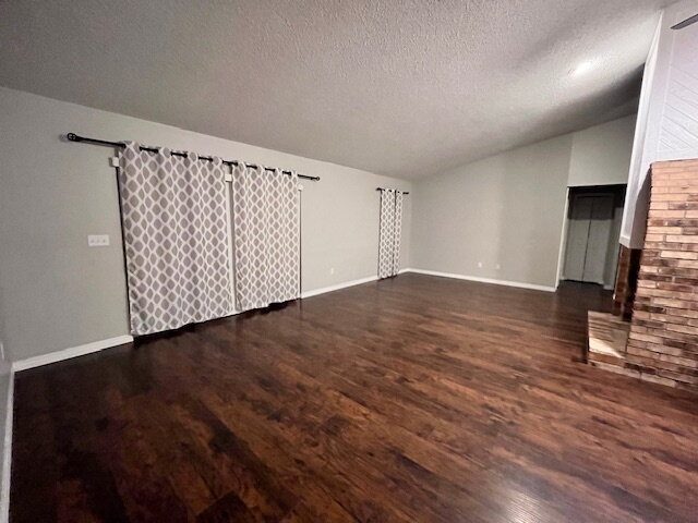 Building Photo - Beautiful Like New Home For Rent in Brandon!
