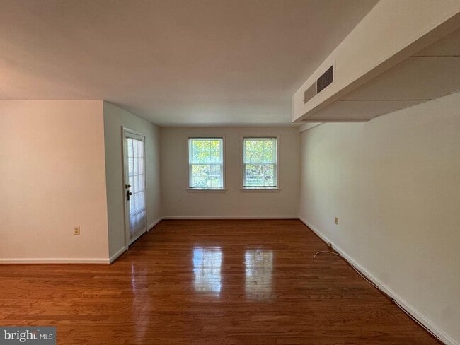 Building Photo - 6500 Boulevard View