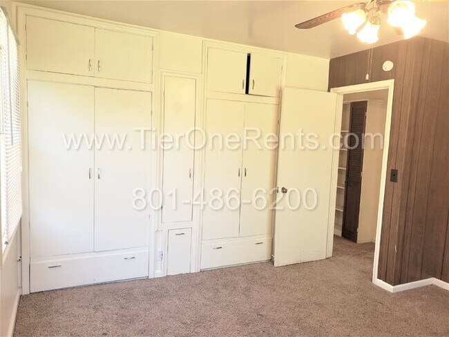 Building Photo - This property offers a NO DEPOSIT option a...