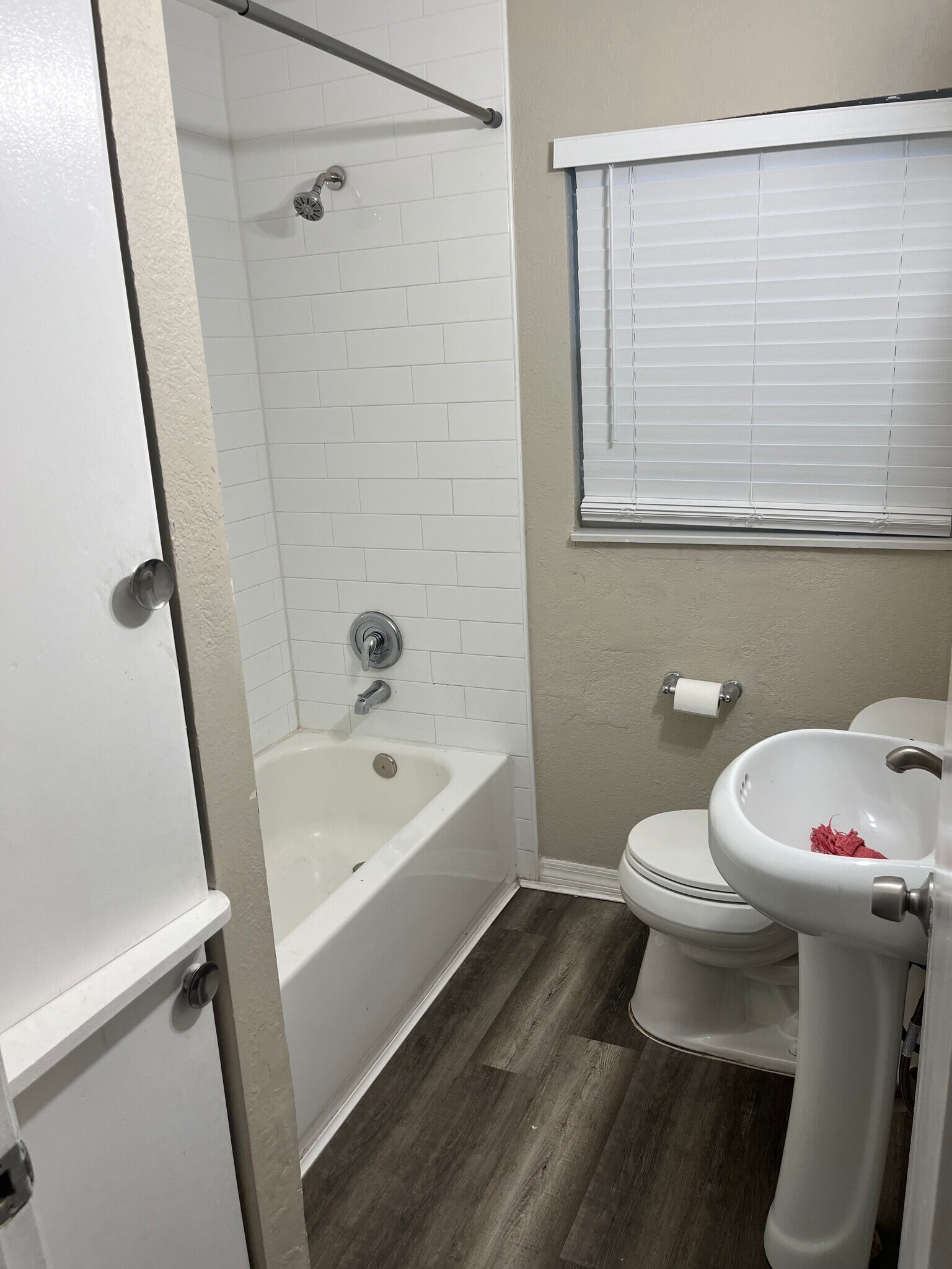 Shower with a tub bathroom - 2310 E Minnehaha St